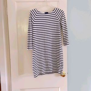 GAP black and white striped 3/4 sleeve shift dress